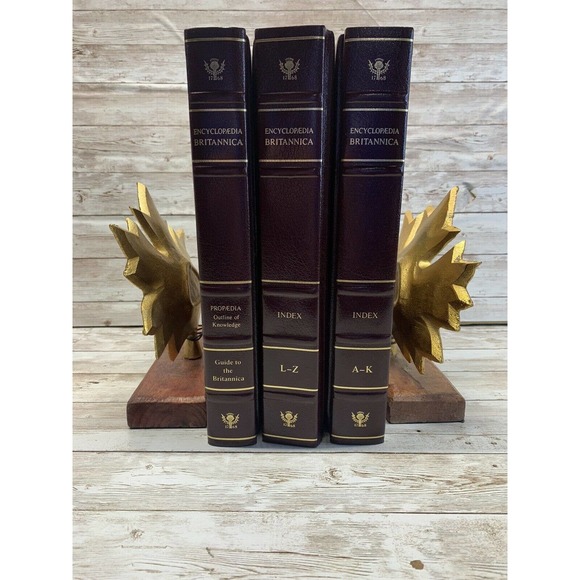 Broyhill Table Decor Gold Leaf Statue 7" × 8" Bookends Shelf Sitter Set Of 2 - Picture 3 of 4